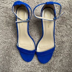 NEW-Royal Blue Sandal Size:9.5